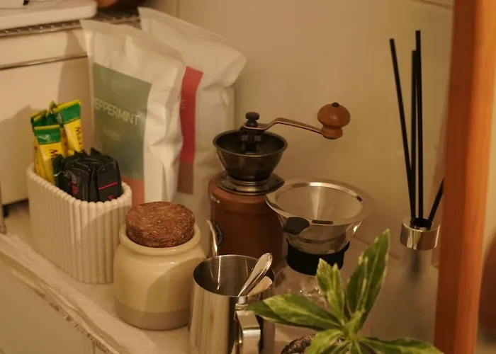 Warm Minimal Wood House Near Hongdae, 3min Subway, Airport Bus 6 Mins ソウル特別市