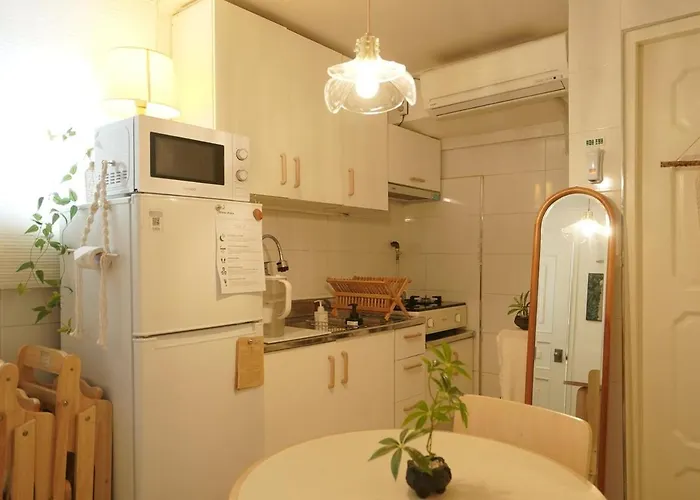 Warm Minimal Wood House Near Hongdae, 3min Subway, Airport Bus 6 Mins ソウル特別市