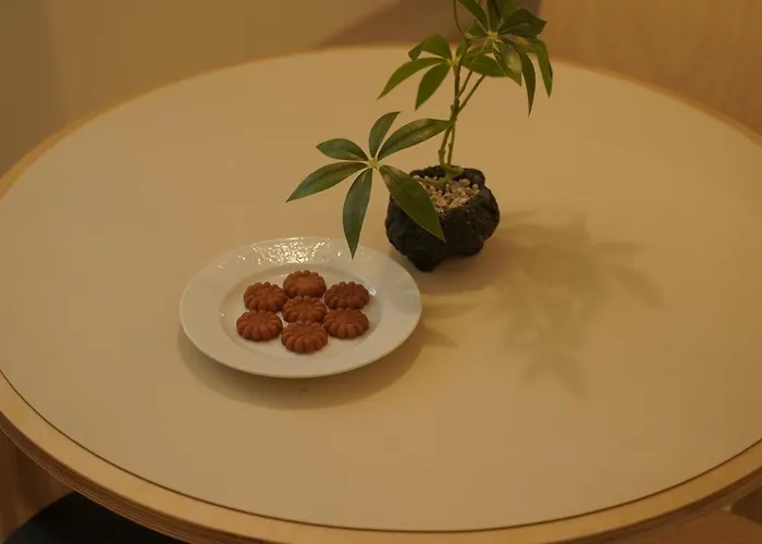 アパート Warm Minimal Wood House Near Hongdae, 3min Subway, Airport Bus 6 Mins *