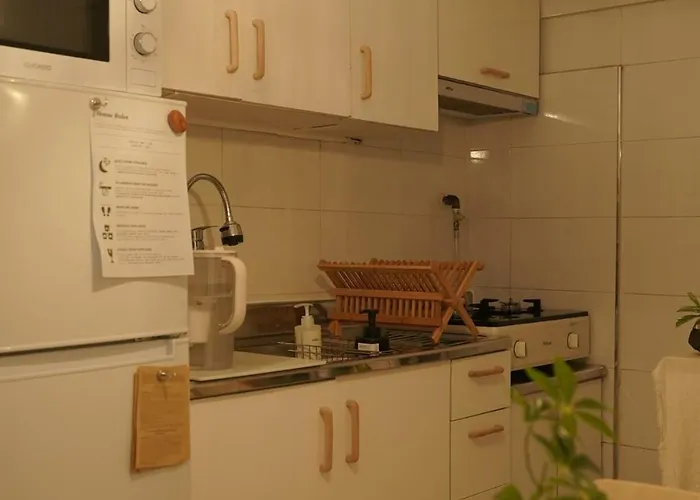 アパート Warm Minimal Wood House Near Hongdae, 3min Subway, Airport Bus 6 Mins