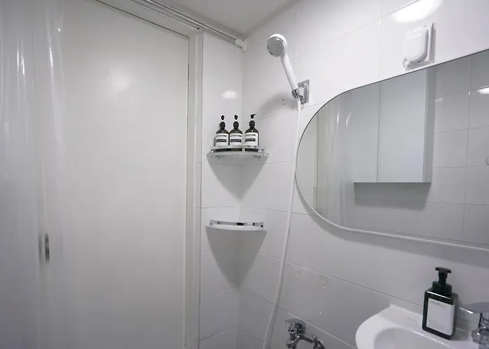 Warm Minimal Wood House Near Hongdae, 3min Subway, Airport Bus 6 Mins *